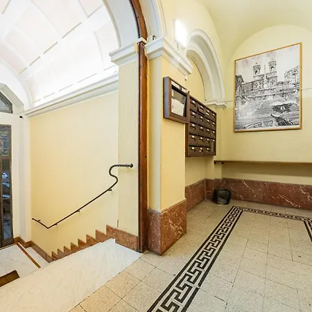 Rent Saint Peter 4*
